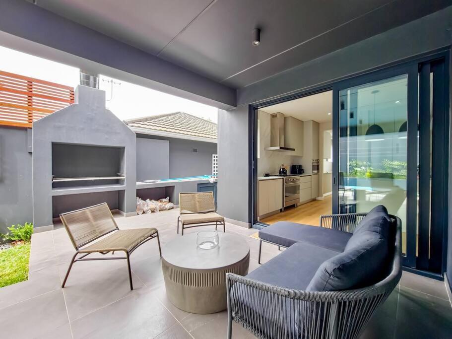 Villa Luxurious Family In Newlands With Pool *