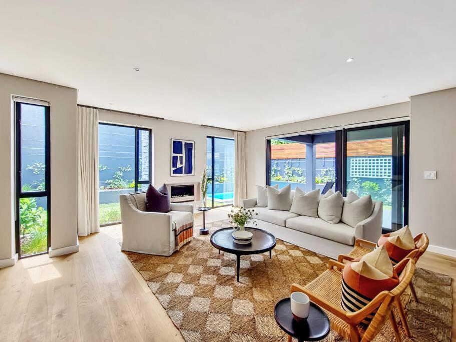 Luxurious Family In Newlands With Pool * Cape Town