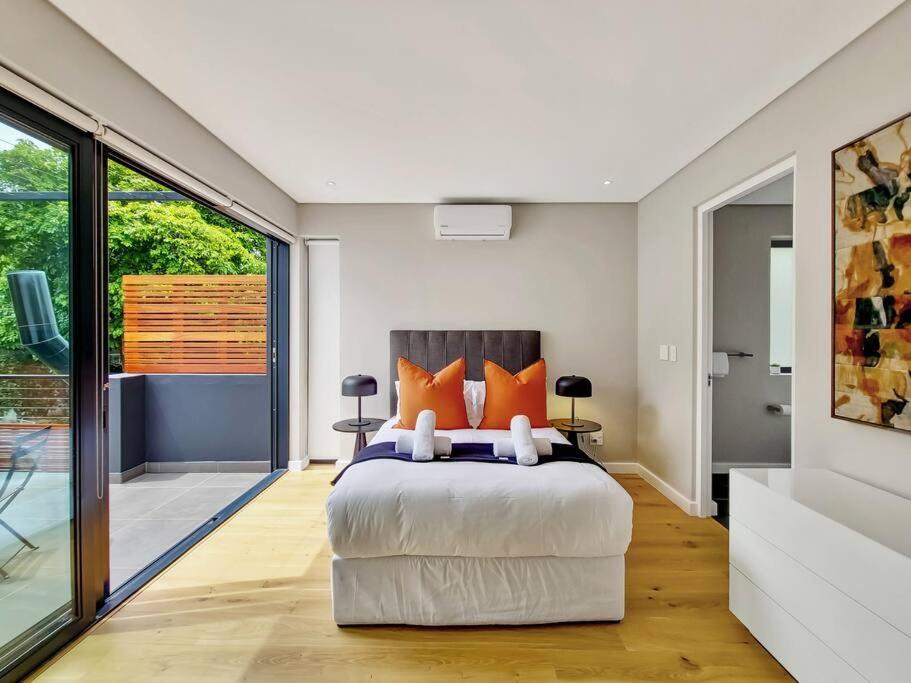 Luxurious Family In Newlands With Pool Villa Cape Town