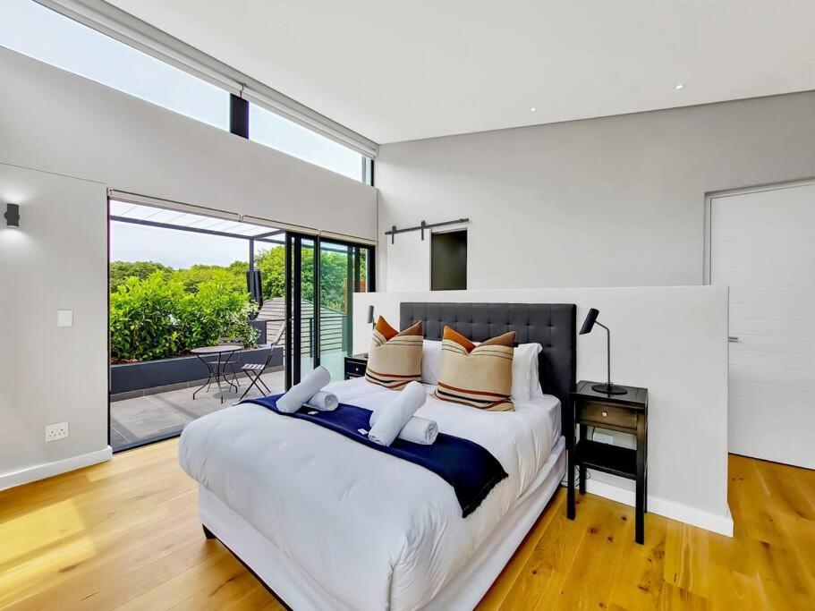 Luxurious Family In Newlands With Pool Villa *