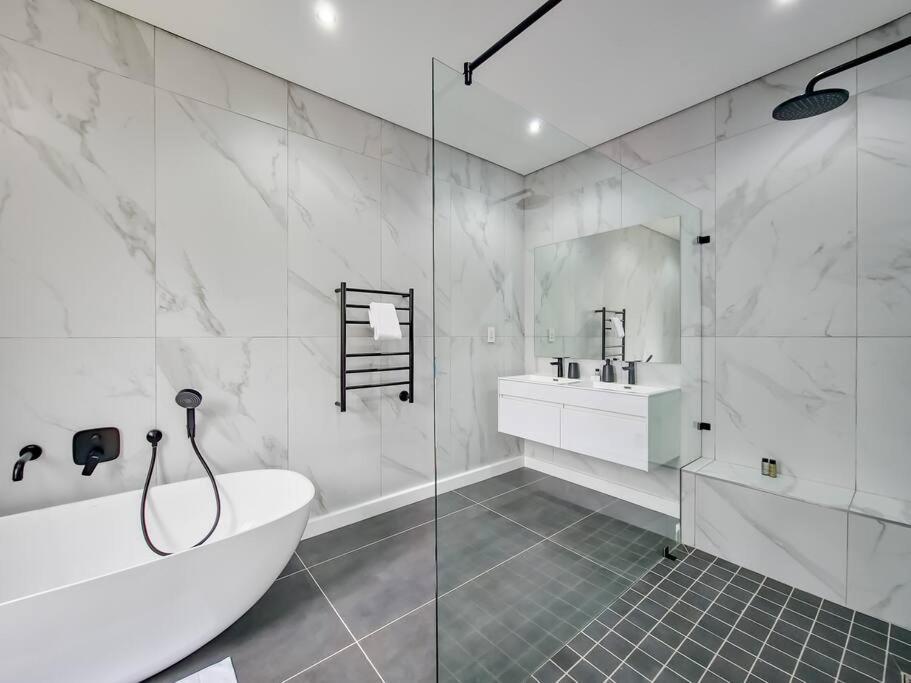 Luxurious Family In Newlands With Pool * Cape Town