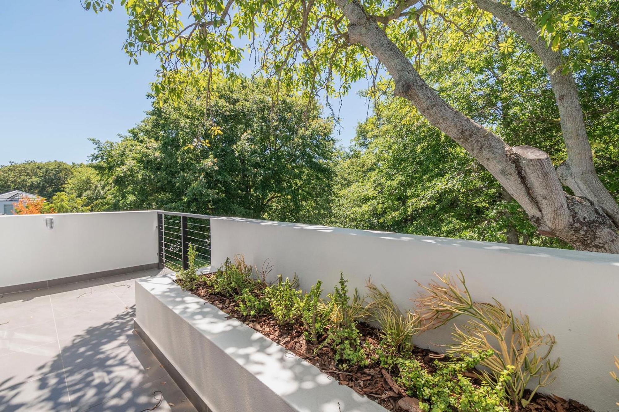 Villa Luxurious Family In Newlands With Pool