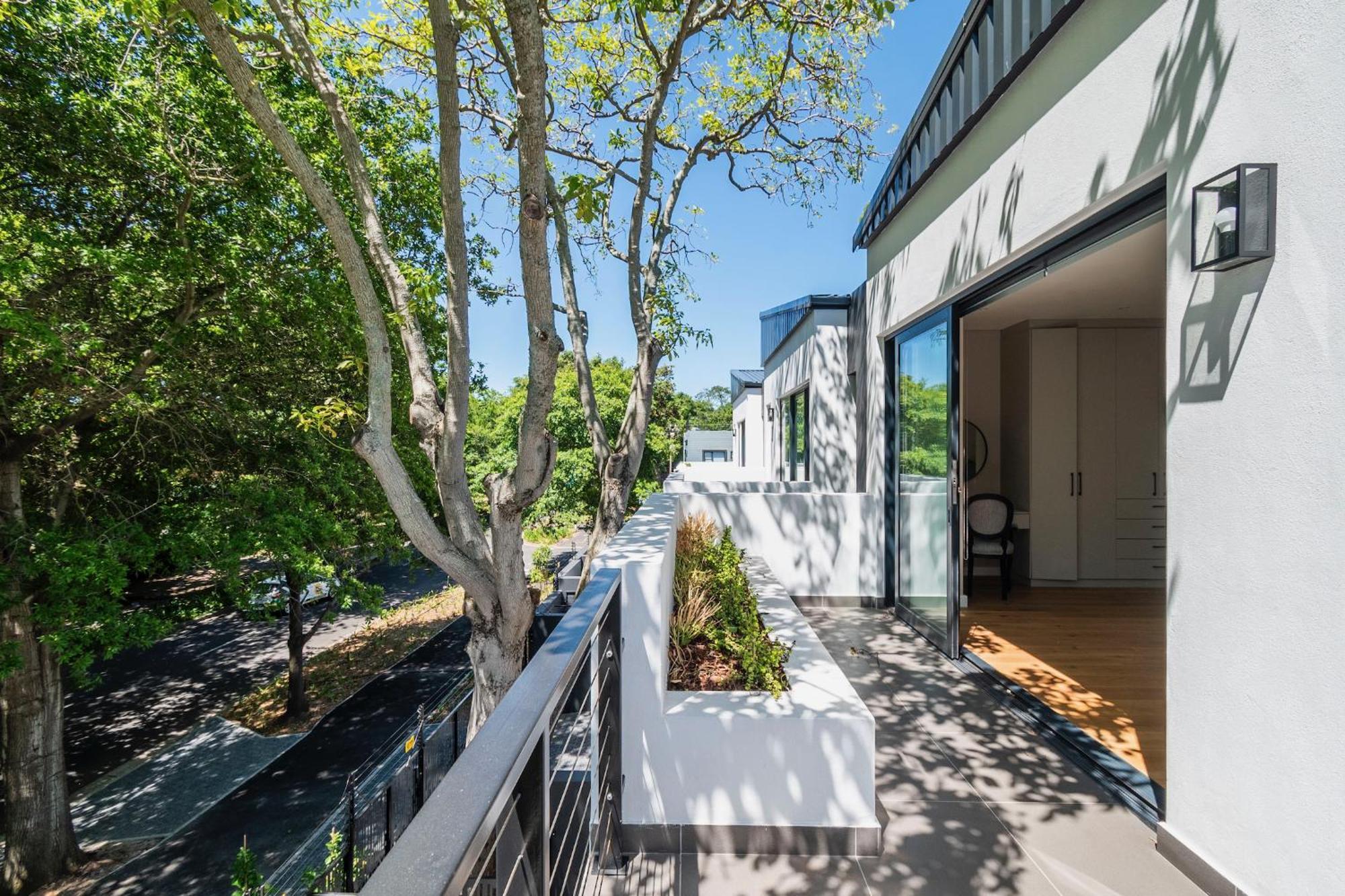 Luxurious Family In Newlands With Pool Cape Town